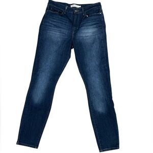 Levi's Dark Blue Mid Rise Skinny Jeans Size 8M